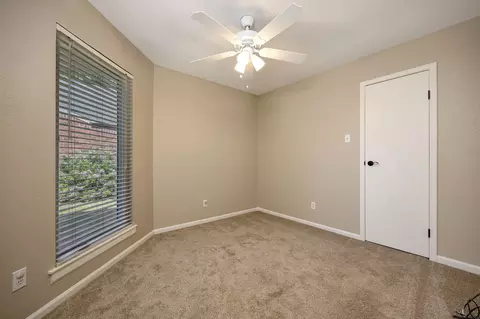 Bedroom - 934 Mapleleaf Ln, Coppell, TX 75019 photo 1 of 7