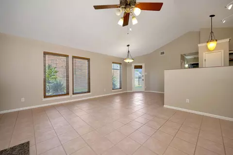 Living - 934 Mapleleaf Ln, Coppell, TX 75019 photo 5 of 6