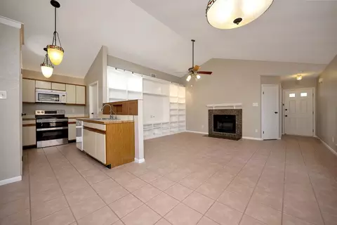 Living - 934 Mapleleaf Ln, Coppell, TX 75019 photo 6 of 6