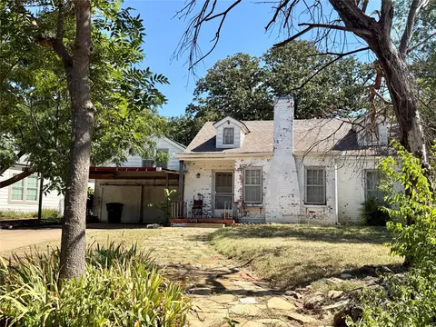 2201 Aster Ave, Fort Worth, TX 76111