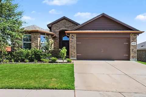 10136 Huntersville Trl, Fort Worth, TX 76108