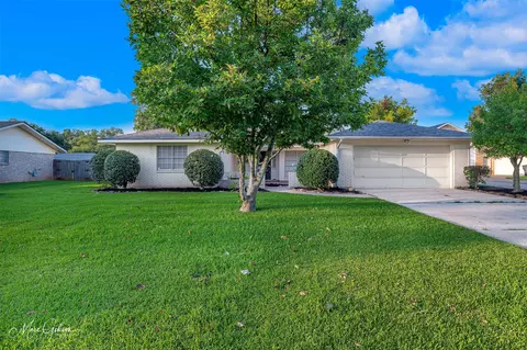 2312 Ashdown Dr, Bossier City, LA 71111