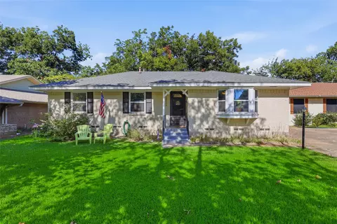 13227 Challaburton Dr, Farmers Branch, TX 75234