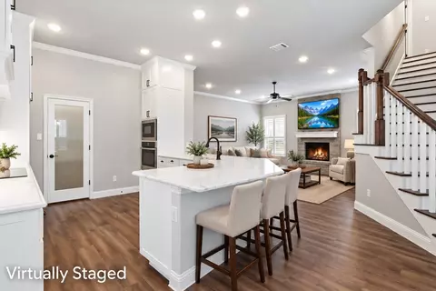 608 Joy Ct, Burleson, TX 76028