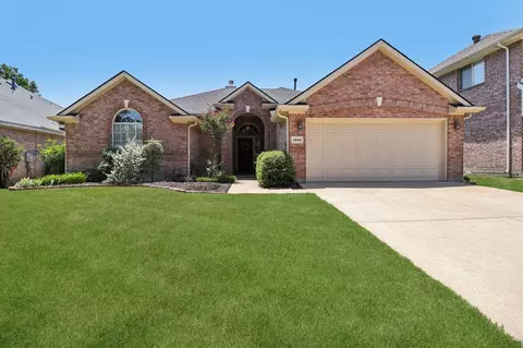 2845 Birmingham Dr, Grand Prairie, TX 75052