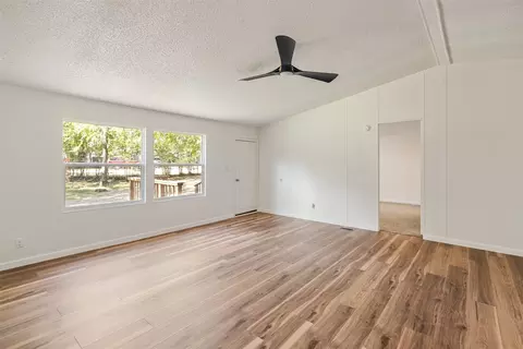 Living - 7108 Apache Cir, Mabank, TX 75156 photo 3 of 3