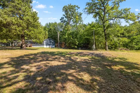 Exterior - 7108 Apache Cir, Mabank, TX 75156 photo 5 of 8
