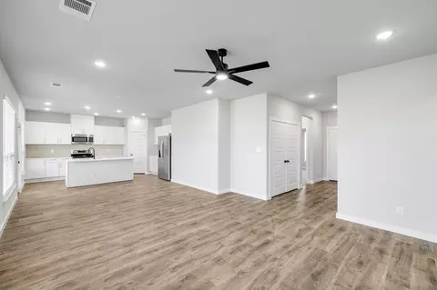Other - 4043-4045 Clovis St, Midlothian, TX 76065 photo 4 of 6