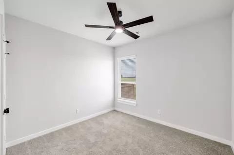 Bedroom - 4043-4045 Clovis St, Midlothian, TX 76065 photo 1 of 8
