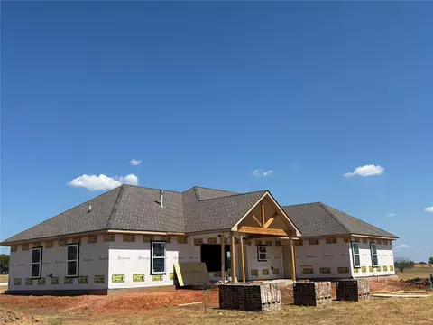 40 Grewing Dr, Muenster, TX 76252