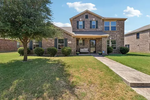 716 Snowy Orchid Ln, Desoto, TX 75115