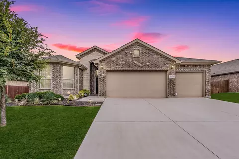 1125 Belsay Ln, Saginaw, TX 76131