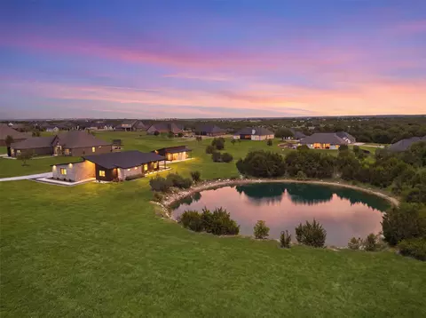 238 Martin Dr, Granbury, TX 76049
