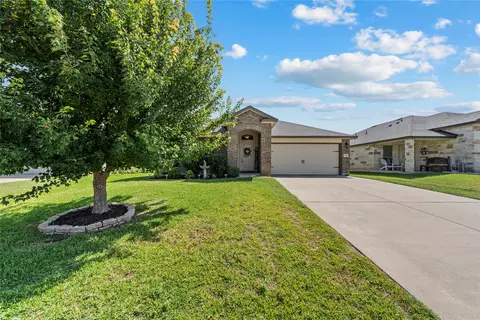 Exterior - 2912 Jackal Dr, Lorena, TX 76655 photo 3 of 4