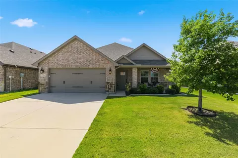 7904 Grant Ln, Greenville, TX 75402