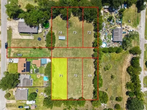 71 Sarah Ln, Dallas, TX 75253