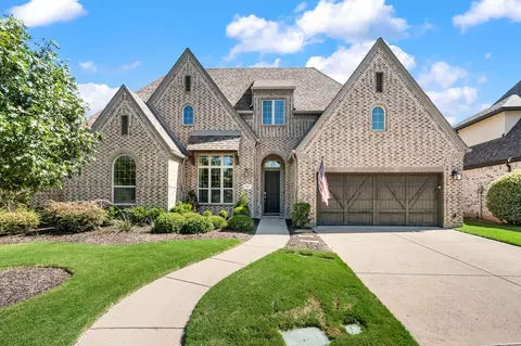 9901 Compass Rose Ct, Oak Point, TX 75068