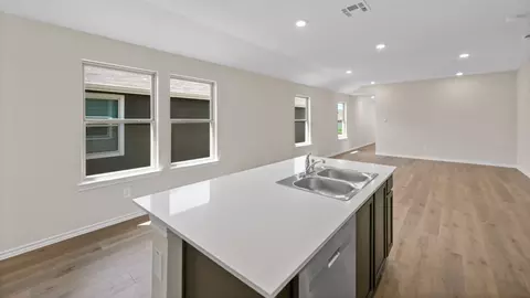 Kitchen - 450 Clear Rain St, Lavon, TX 75166 photo 5 of 7