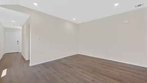 Living - 450 Clear Rain St, Lavon, TX 75166 photo 4 of 4