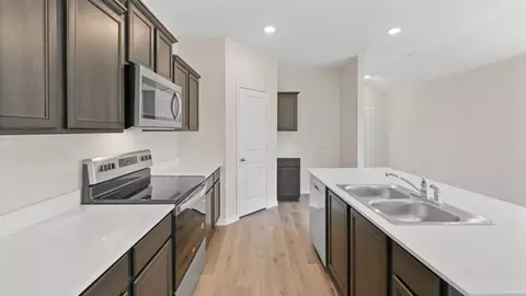 Kitchen - 450 Clear Rain St, Lavon, TX 75166 photo 2 of 7