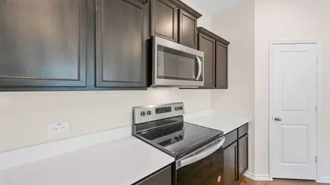 Kitchen - 450 Clear Rain St, Lavon, TX 75166 photo 3 of 7