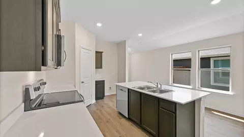 Kitchen - 450 Clear Rain St, Lavon, TX 75166 photo 4 of 7