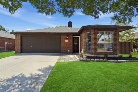 1152 Lake Bluff Dr, Little Elm, TX 75068