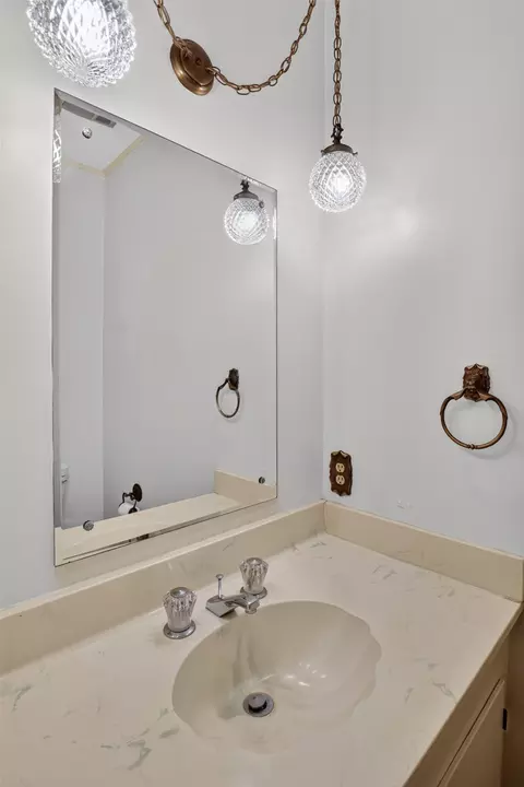Bath - 724 Pine Forest Dr, Minden, LA 71055 photo 8 of 8