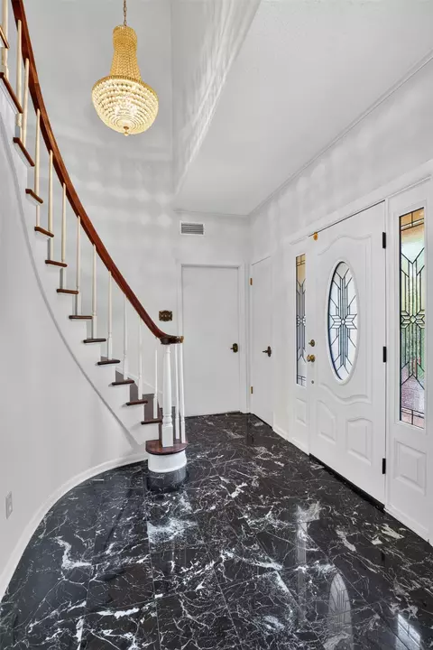 Entry Way - 724 Pine Forest Dr, Minden, LA 71055 photo 2 of 2