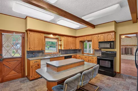 Kitchen - 724 Pine Forest Dr, Minden, LA 71055 photo 1 of 2