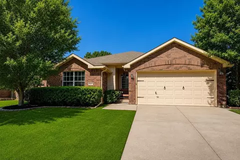 4621 Barnhill Ln, Fort Worth, TX 76135