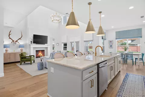 109 Harlan Ct, Aledo, TX 76008