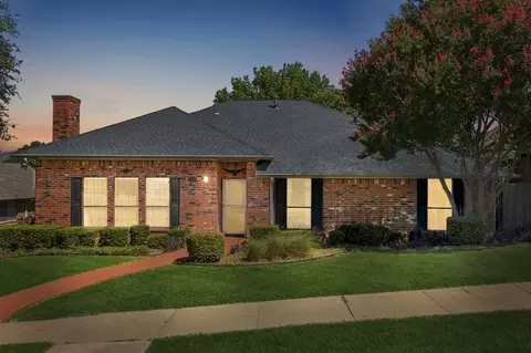 2909 Cambridgeshire Dr, Carrollton, TX 75007