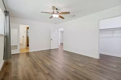 Bedroom - 511 Westcliff Dr, Euless, TX 76040 photo 3 of 7