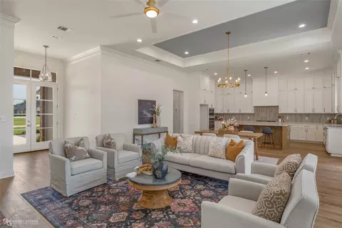 306 Elbow Slough, Bossier City, LA 71112