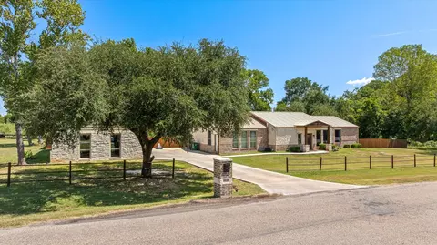 3119 Bob White Dr, Granbury, TX 76049