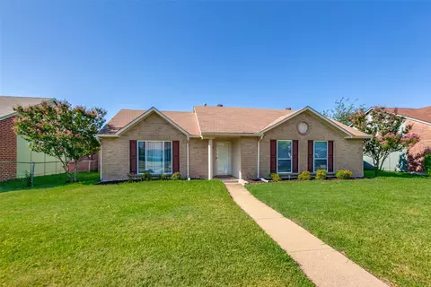 2906 Western Dr, Garland, TX 75042