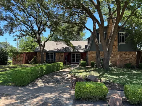 3824 Wagonwheel Ct, Plano, TX 75023