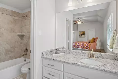 Bath - 771 Dover Dr, Prosper, TX 75078 photo 5 of 6