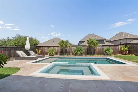 Exterior - 771 Dover Dr, Prosper, TX 75078 photo 6 of 9
