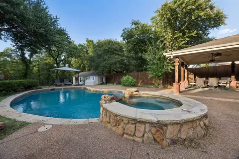 1145 Whispering Trail Cir, Lewisville, TX 75067