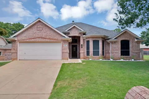 409 Bryce Ln, Arlington, TX 76013