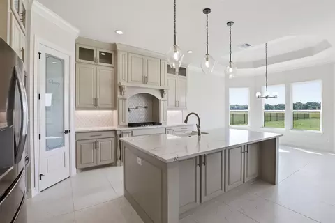 Kitchen - 117 Eagle Ct, Rainbow, TX 76077 photo 2 of 3