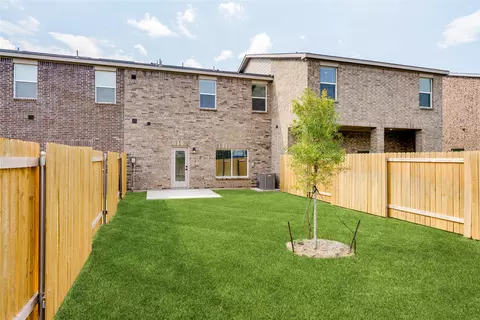 449 Mbs Way, Pilot Point, TX 76258 photo 8