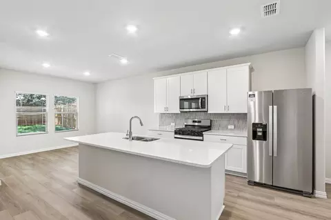 2132 Santa Anita St, Seagoville, TX 75159