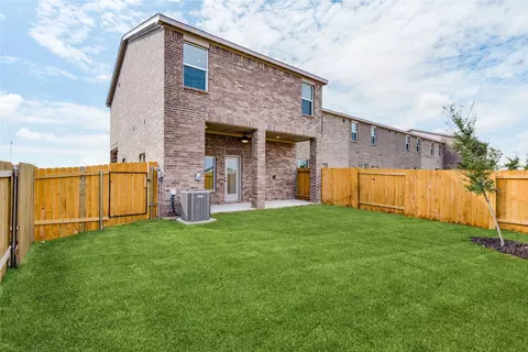 462 Boyd Rd, Pilot Point, TX 76258 photo 8