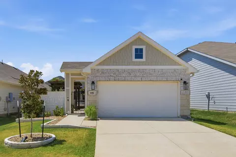 616 Coleman St, Aubrey, TX 76227