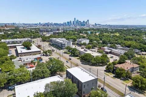 737 N Zang Blvd #103, Dallas, TX 75208