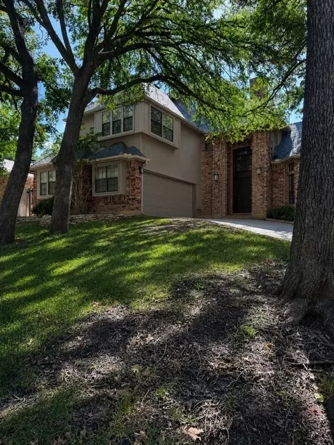3700 Pelican Ct, Arlington, TX 76016