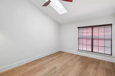 Bedroom - 2143 Kessler Ct #38, Dallas, TX 75208 photo 8 of 9